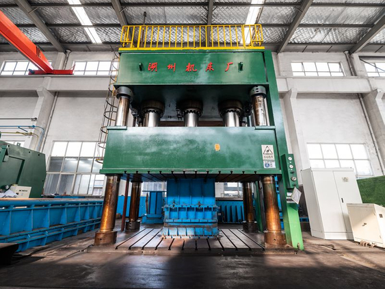  2000t Presse hydraulique 