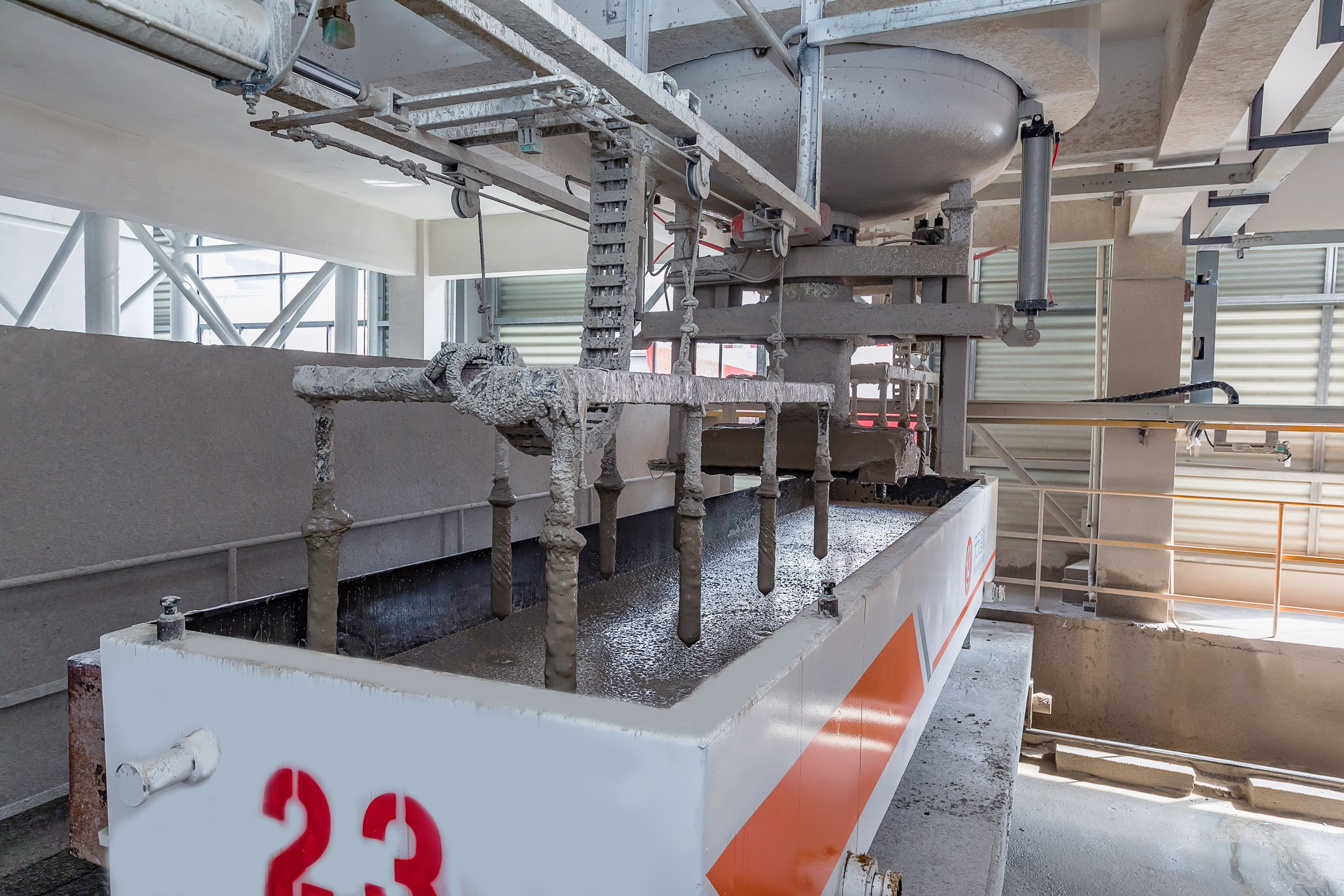 Machine de mélange de ciment automatique à haute efficacité CE